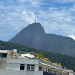 Belissimo Apartamento Com Vista Para A Praia De Copacabana E Cristo